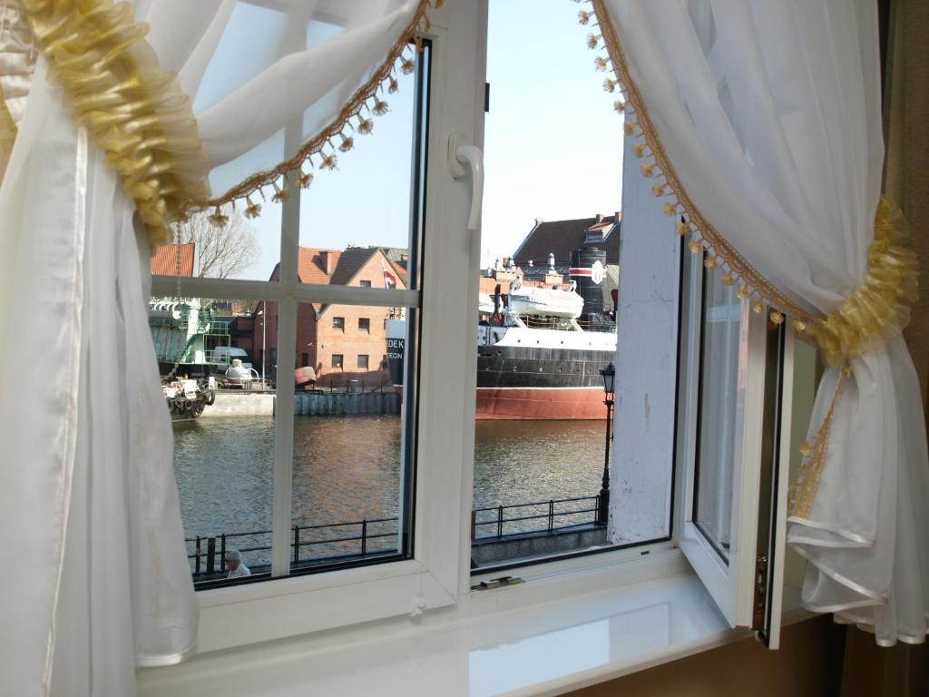 Grand-Tourist River Side Apartments กดัญสก์ ห้อง รูปภาพ
